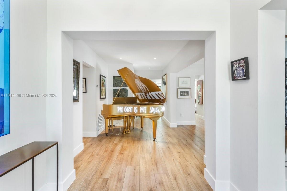 600 Allendale Rd Key Biscayne, FL 33149