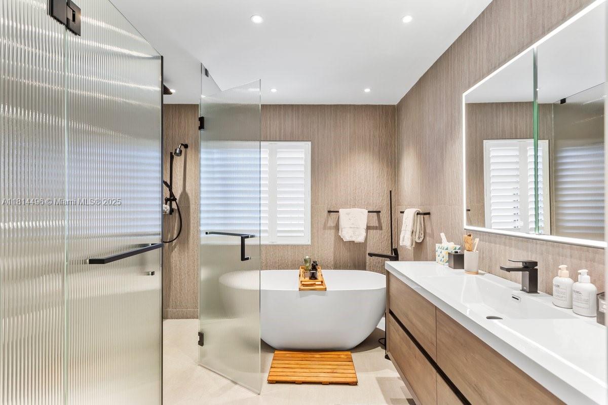 600 Allendale Rd Key Biscayne, FL 33149