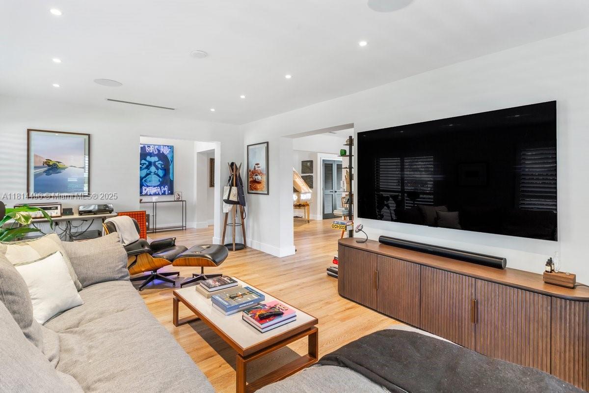 600 Allendale Rd Key Biscayne, FL 33149