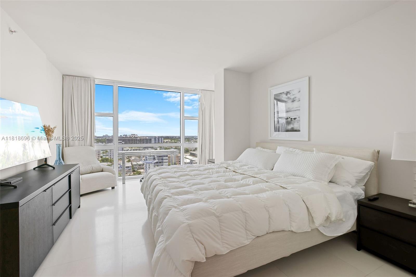 image Carillon Condo16