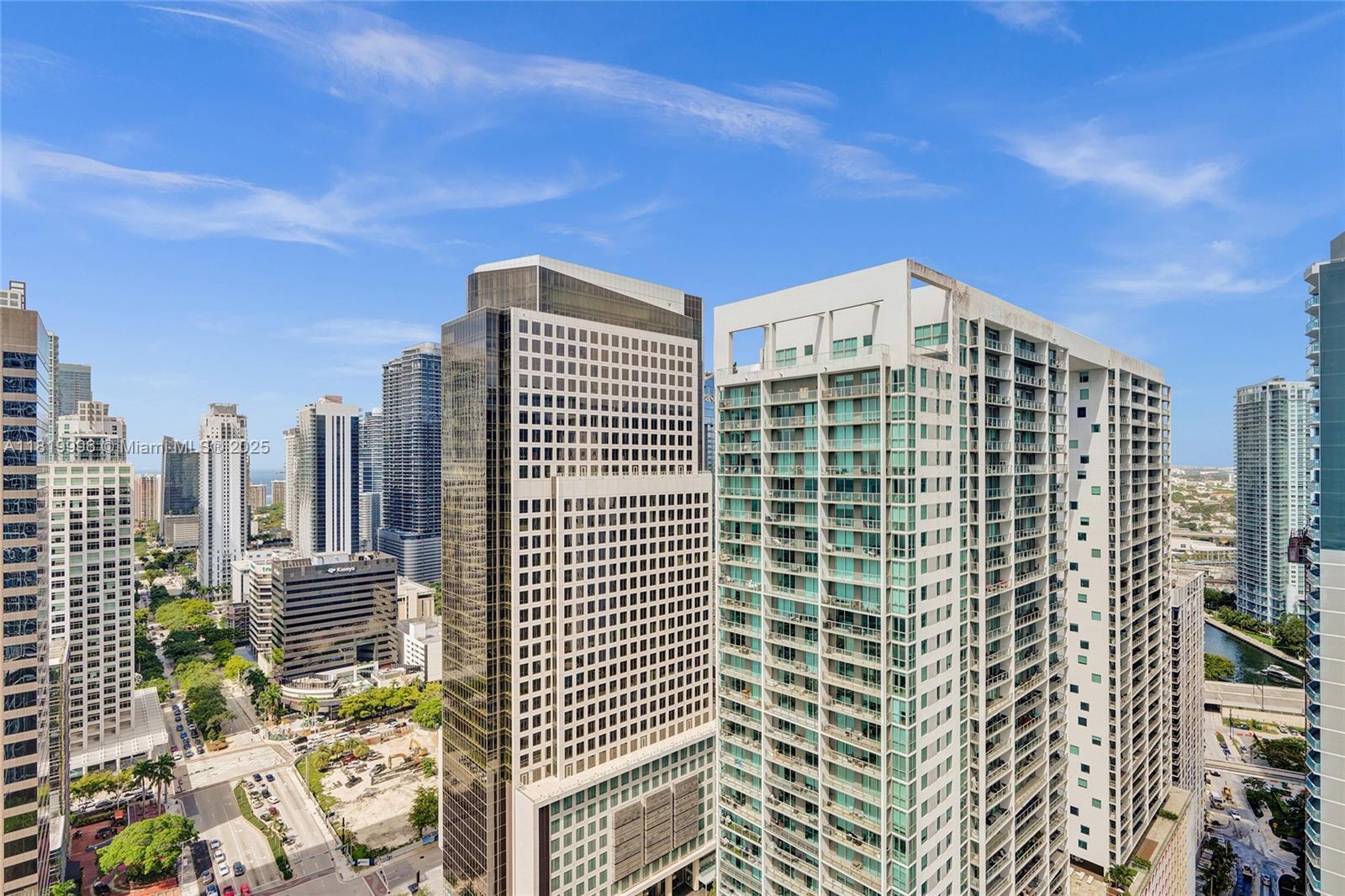 image Icon Brickell Tower 315