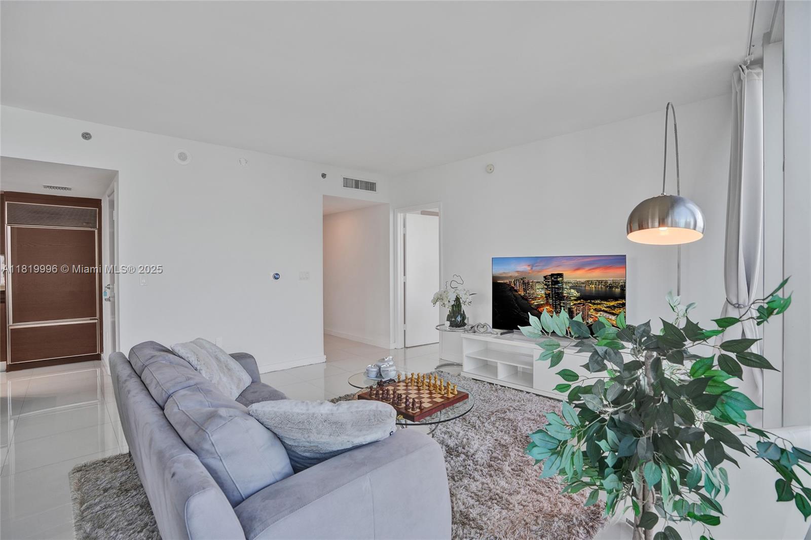 image Icon Brickell Tower 34