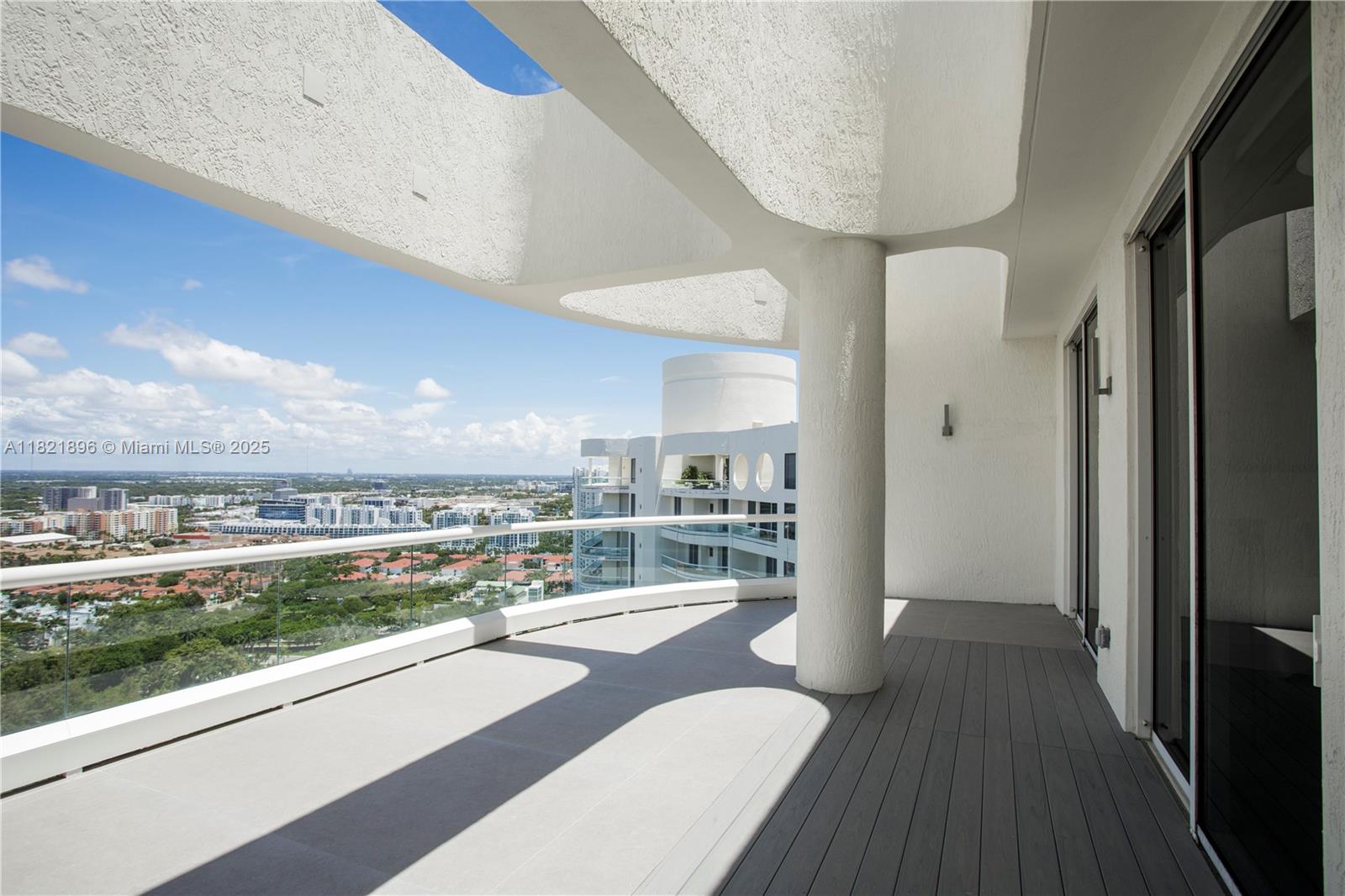 6000 Island Blvd #PH7 Aventura, FL 33160 6000 Island Blvd #PH7 Aventura, FL 33160