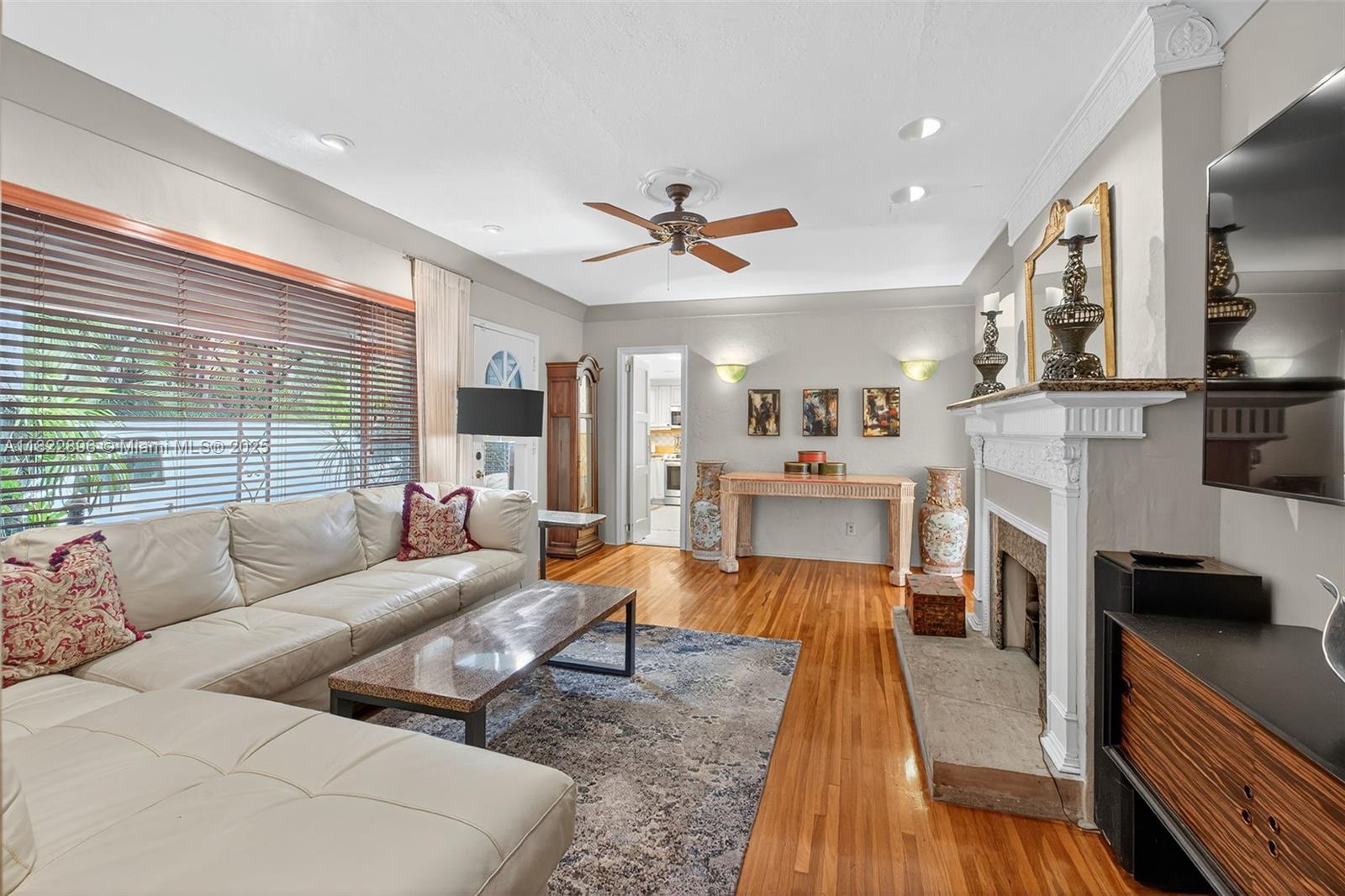 4187 S Le Jeune Rd,Miami, FL 33133