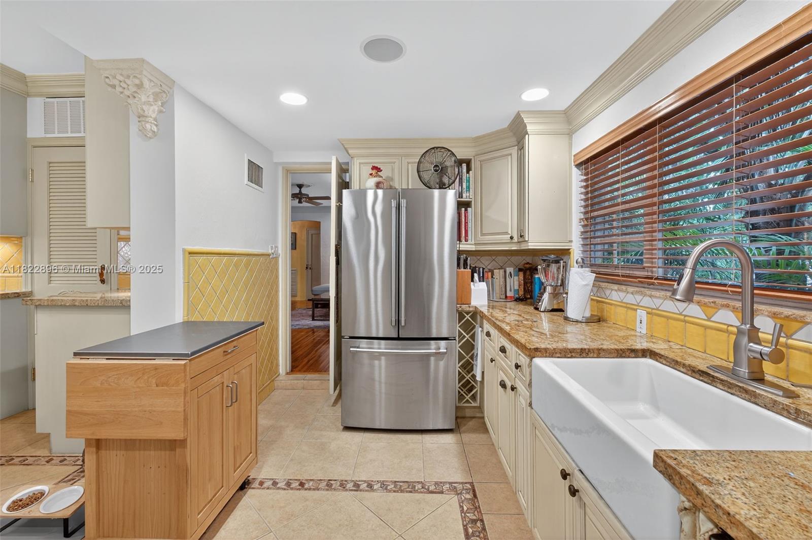 4187 S Le Jeune Rd,Miami, FL 33133