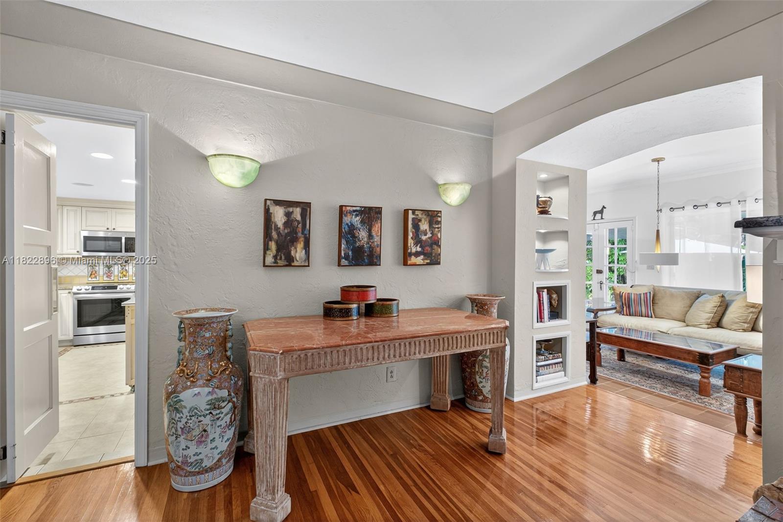 4187 S Le Jeune Rd,Miami, FL 33133