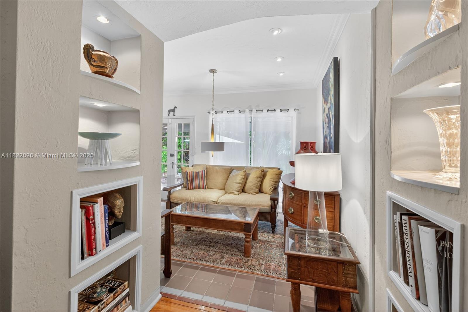 4187 S Le Jeune Rd,Miami, FL 33133