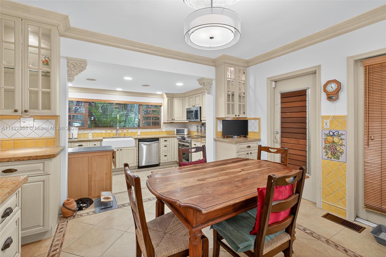 4187 S Le Jeune Rd,Miami, FL 33133