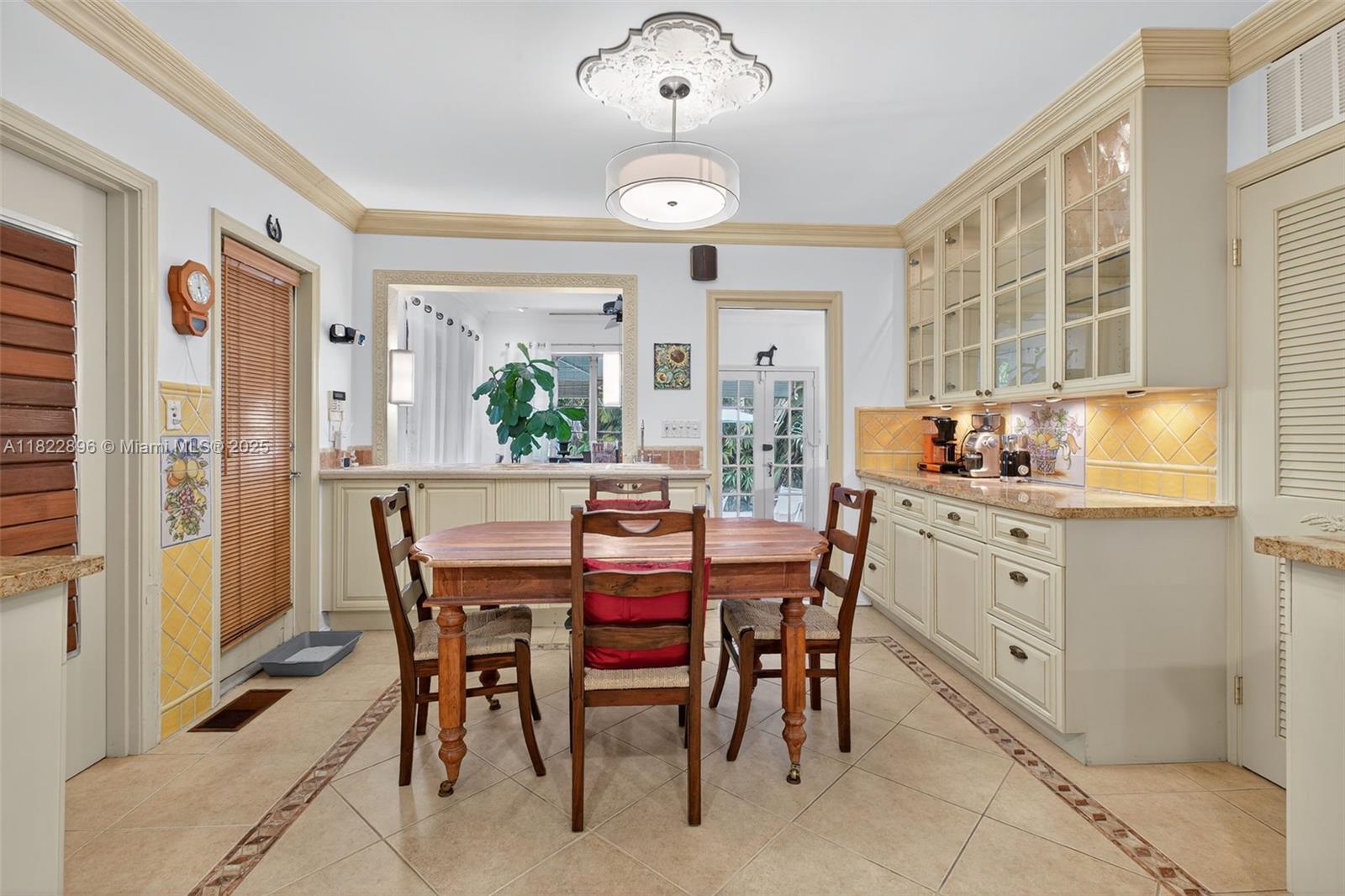 4187 S Le Jeune Rd,Miami, FL 33133