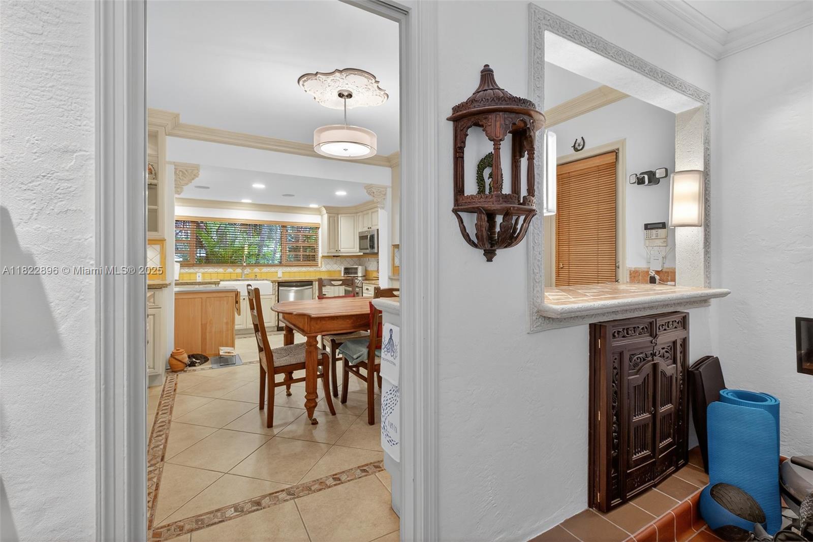 4187 S Le Jeune Rd,Miami, FL 33133