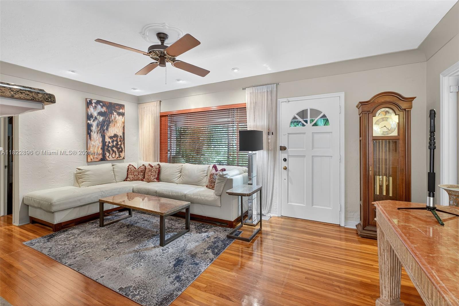 4187 S Le Jeune Rd,Miami, FL 33133