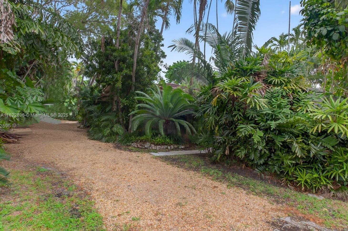 4187 S Le Jeune Rd,Miami, FL 33133