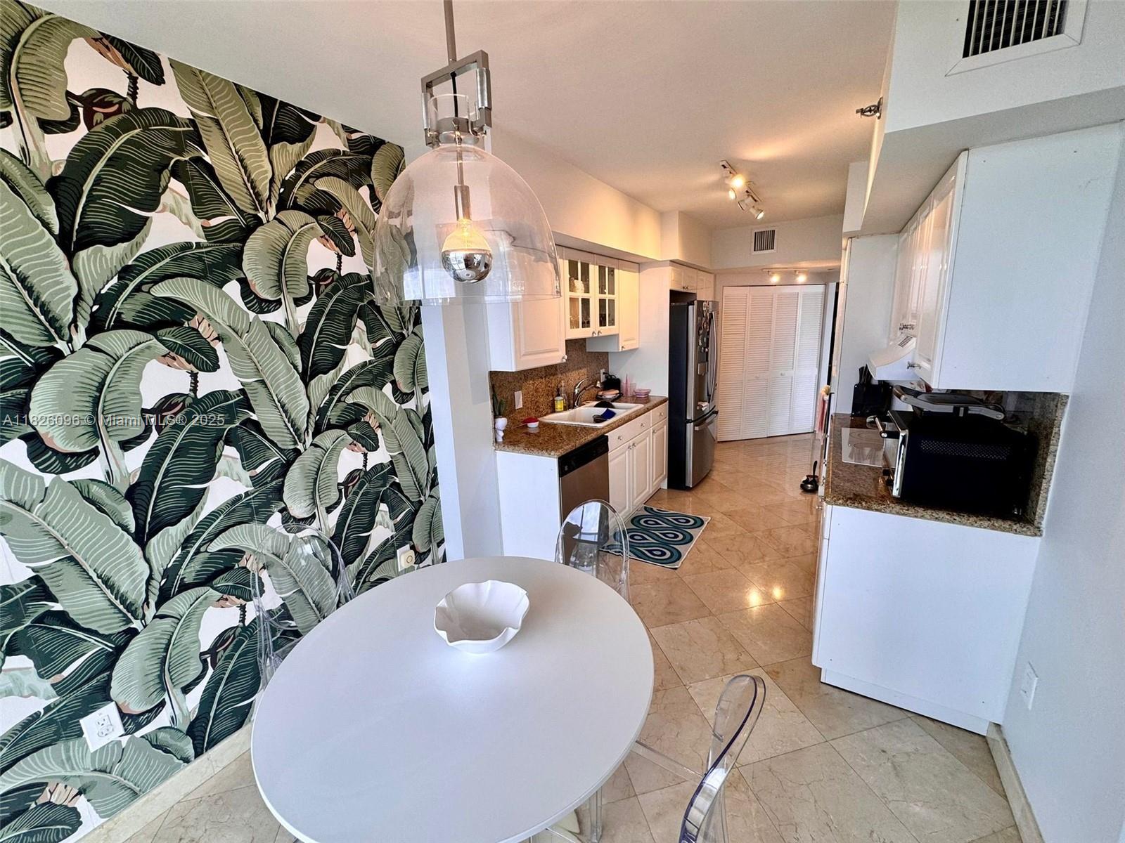 image Mirage Condo3