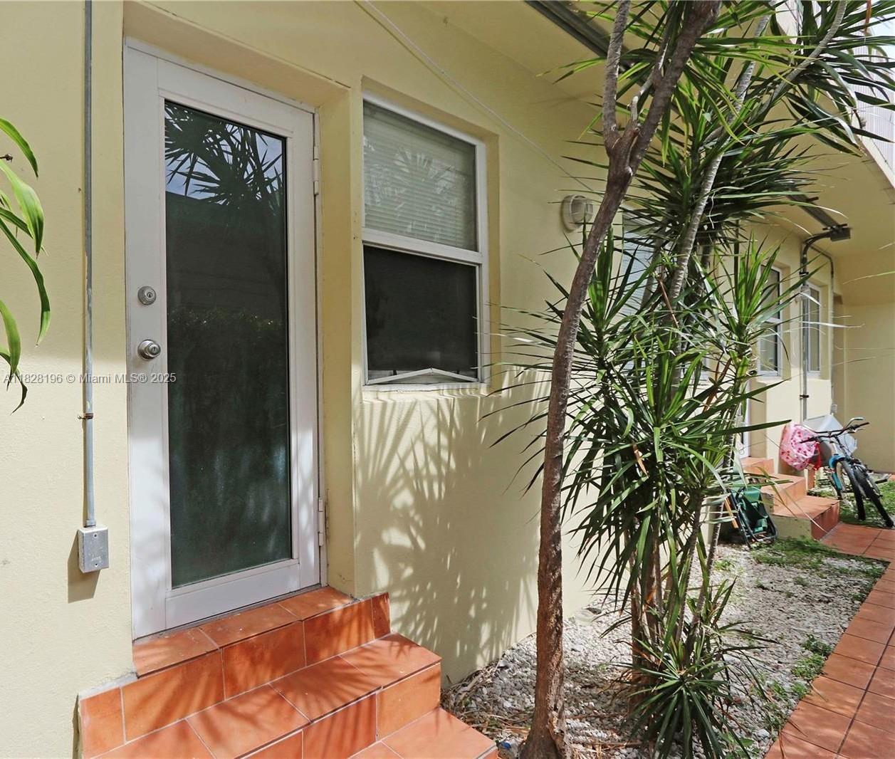6831 Abbott Ave #3