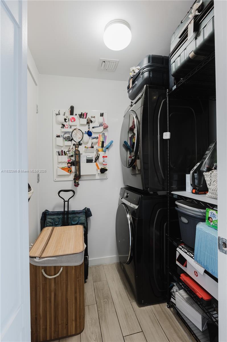 image NINE AT MARY BRICKELL28