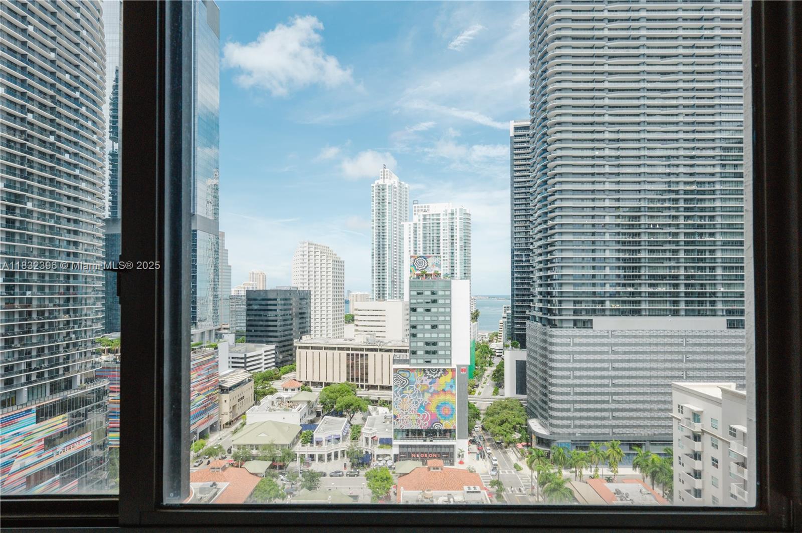 image NINE AT MARY BRICKELL33