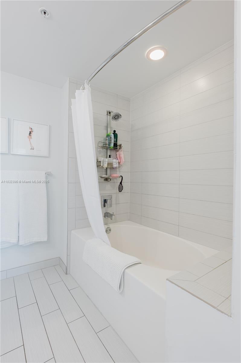 image NINE AT MARY BRICKELL38