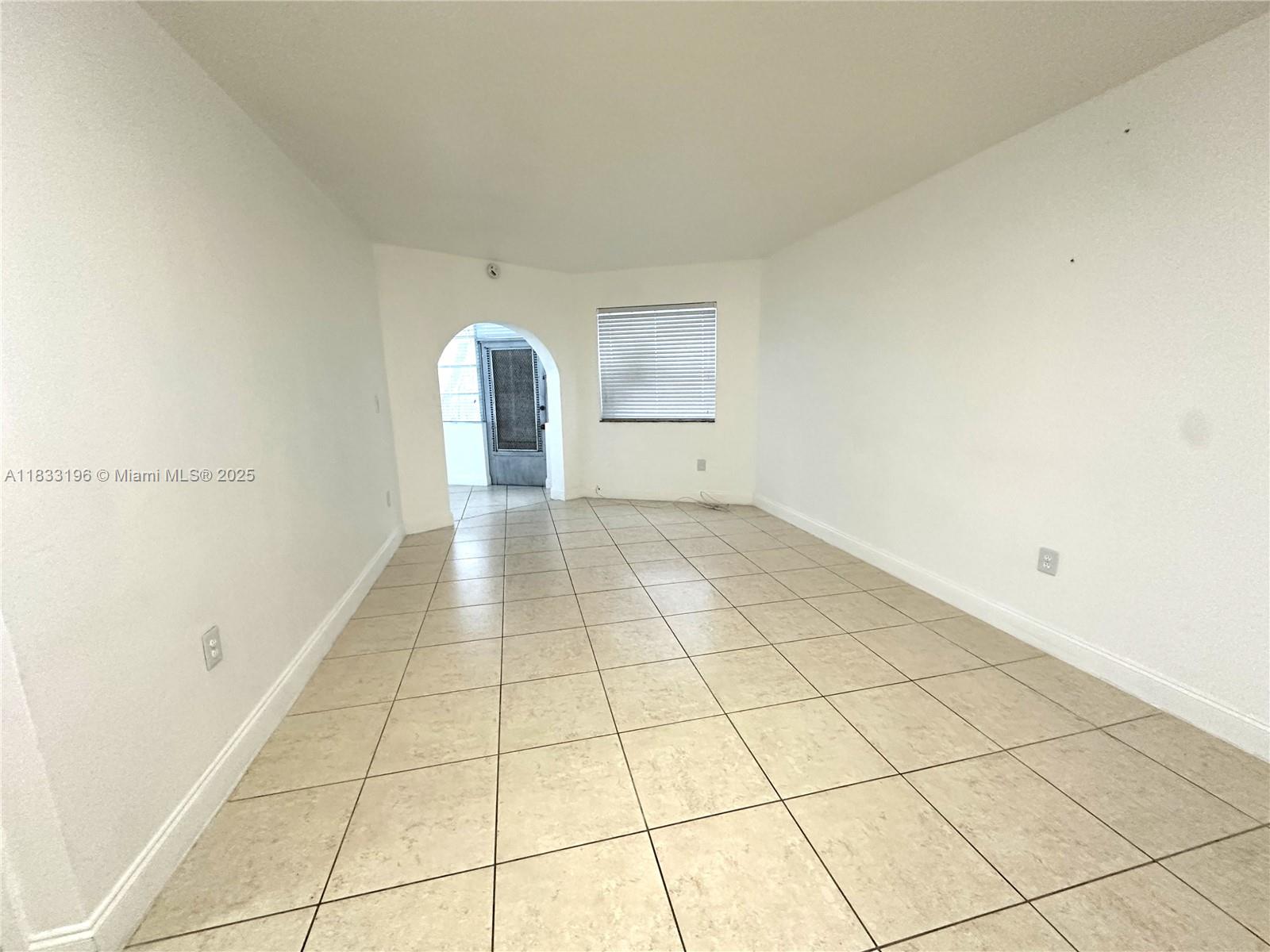 1723 NE Miami Gdns Dr #135
