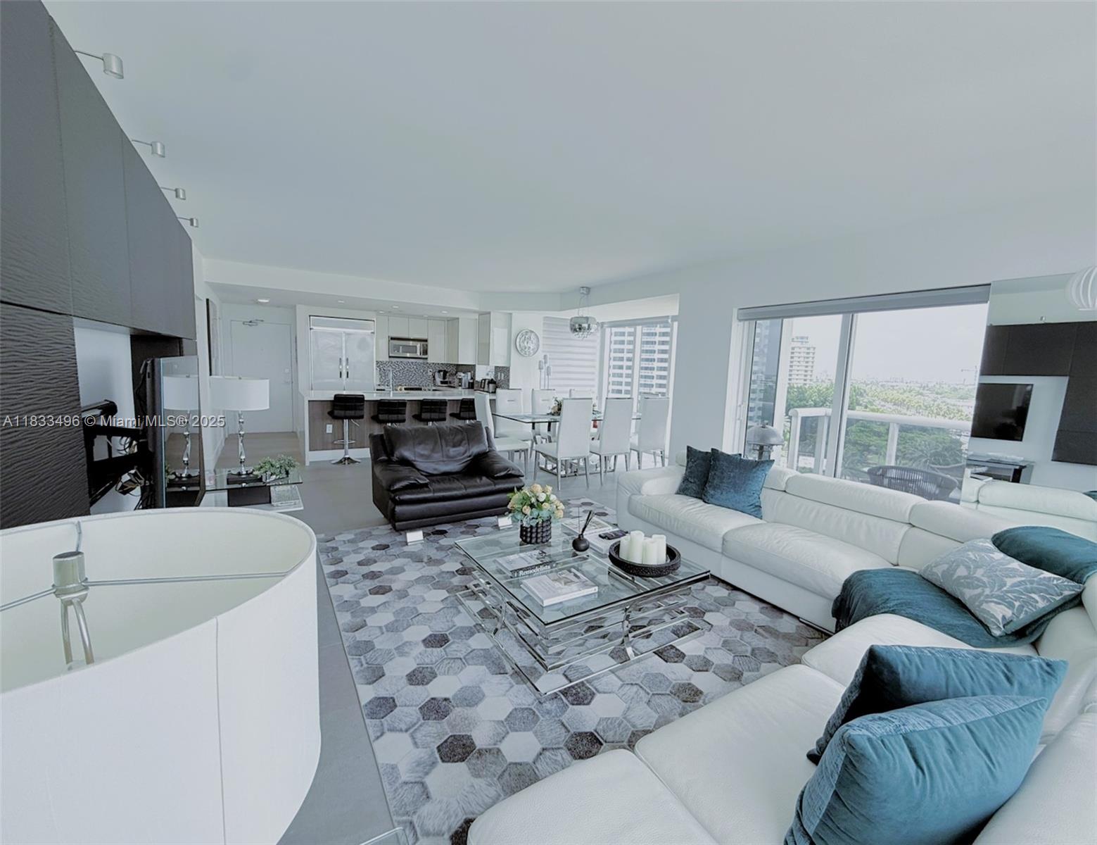 image Harbour House Condo13