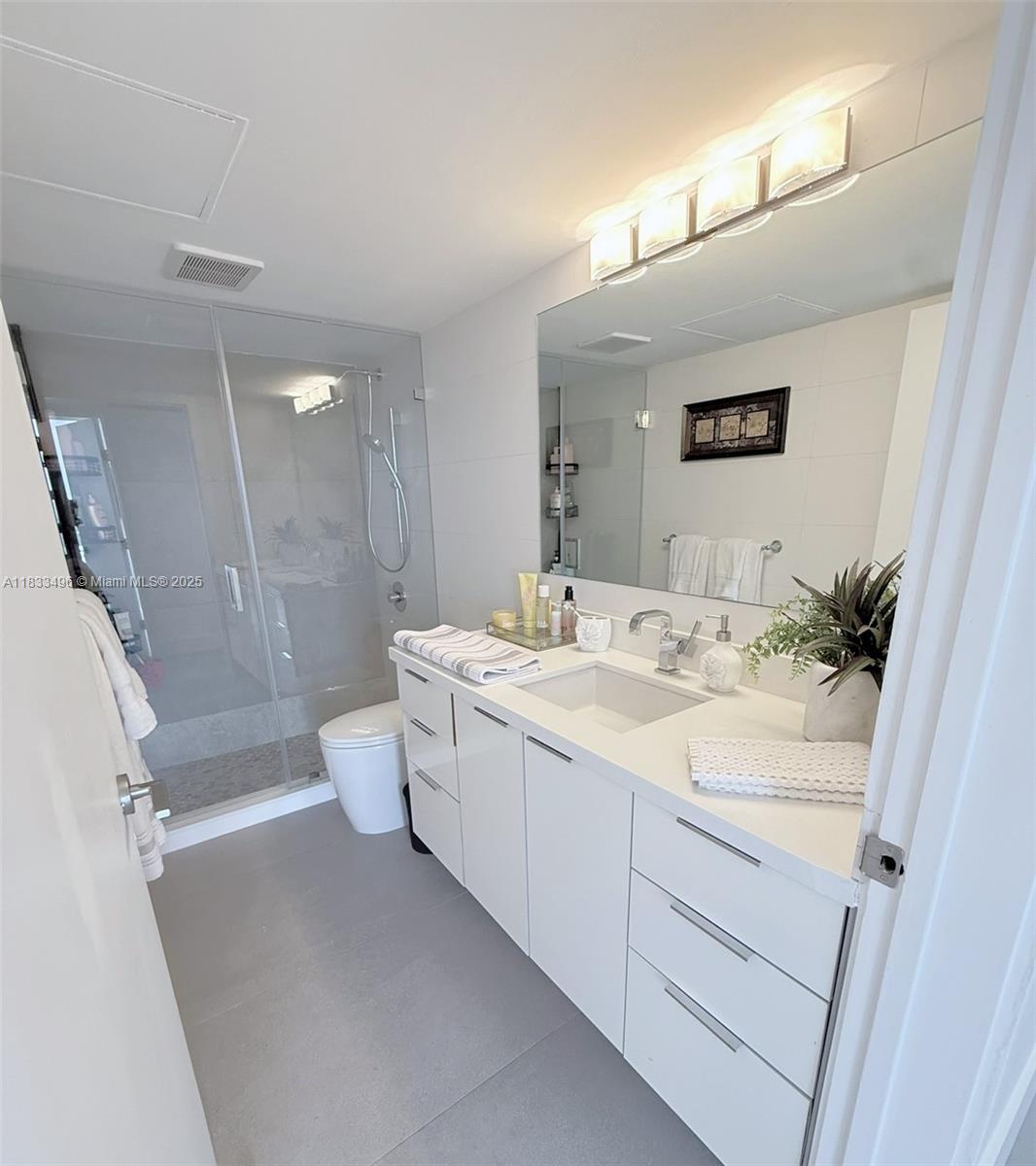 image Harbour House Condo19