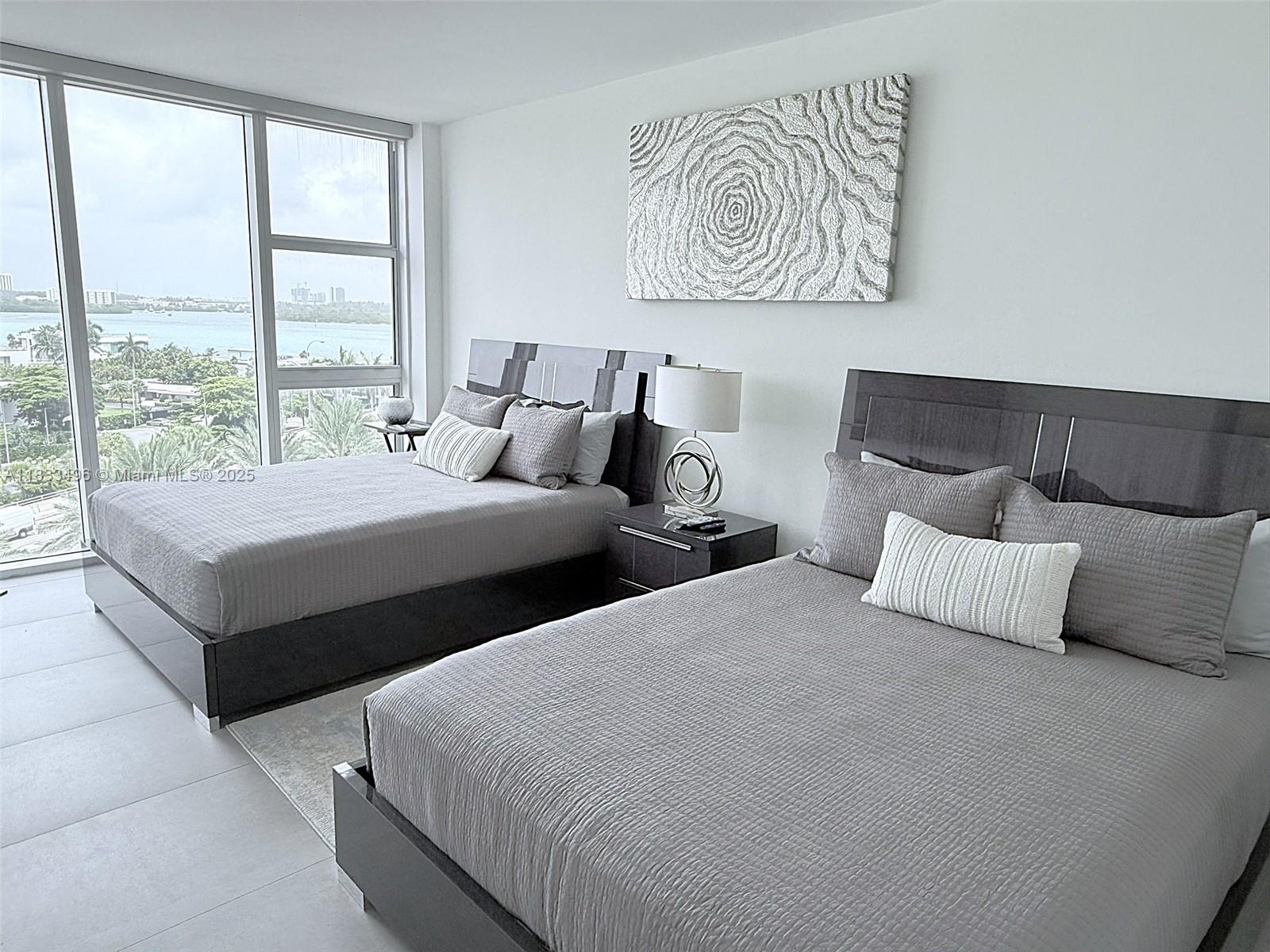 image Harbour House Condo24