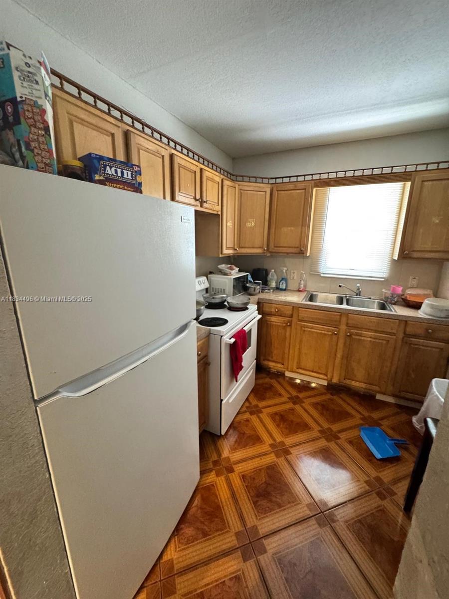 4160 NW 21st St #115E