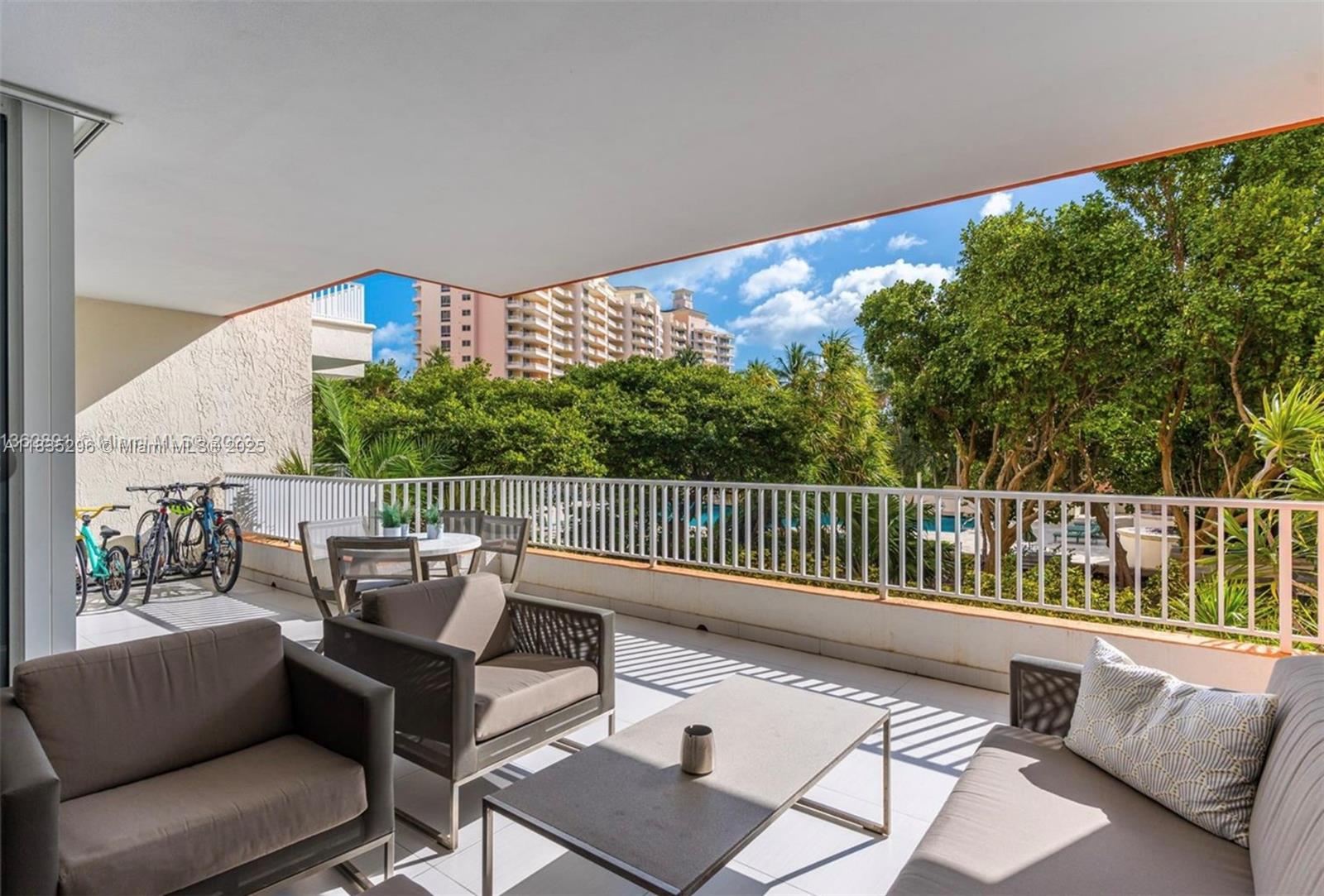 image 785 Ocean Club Tower Ii9