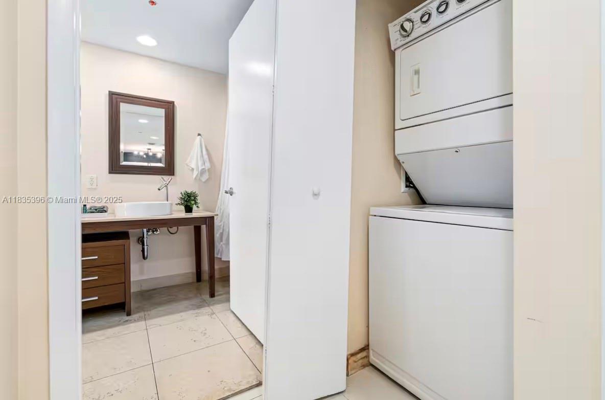 image Icon Brickell Condo No 37