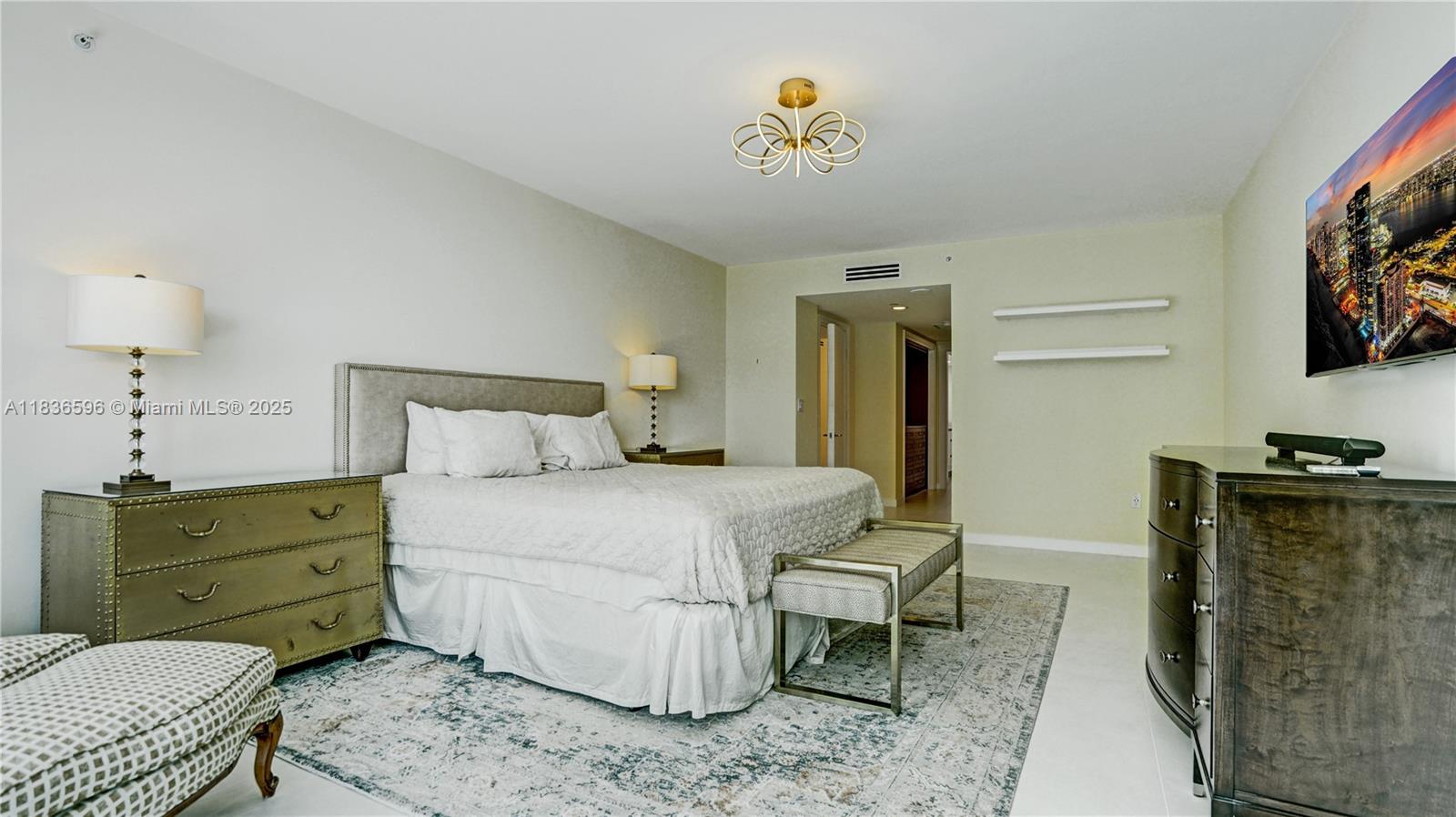 image Hamptons South Condo23