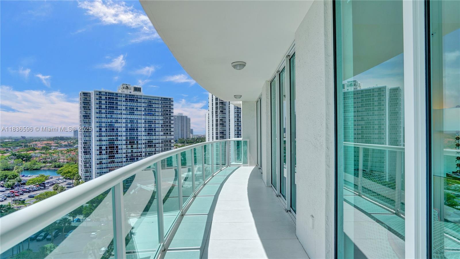 image Hamptons South Condo31