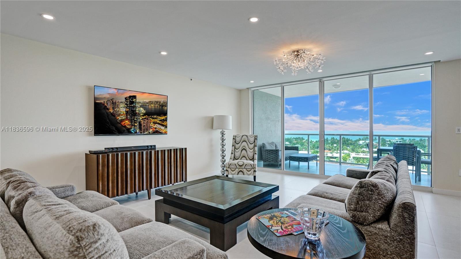 image Hamptons South Condo4