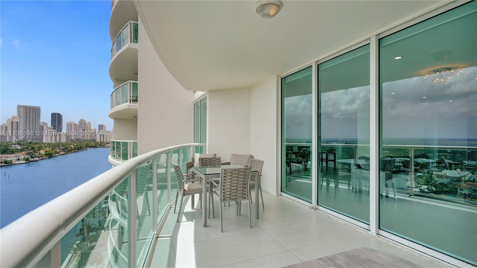 image Hamptons South Condo64
