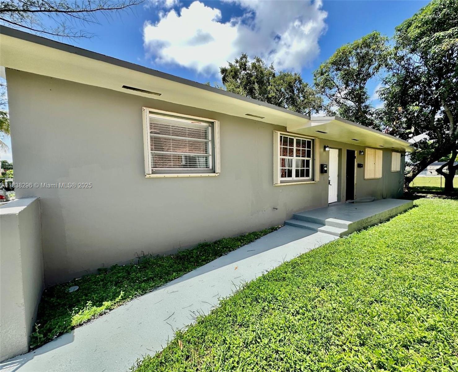 1533 NW 53rd St #1533