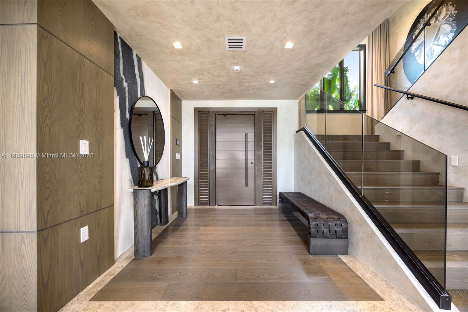 110 Holiday Dr Hallandale Beach, FL 33009 110 Holiday Dr Hallandale Beach, FL 33009