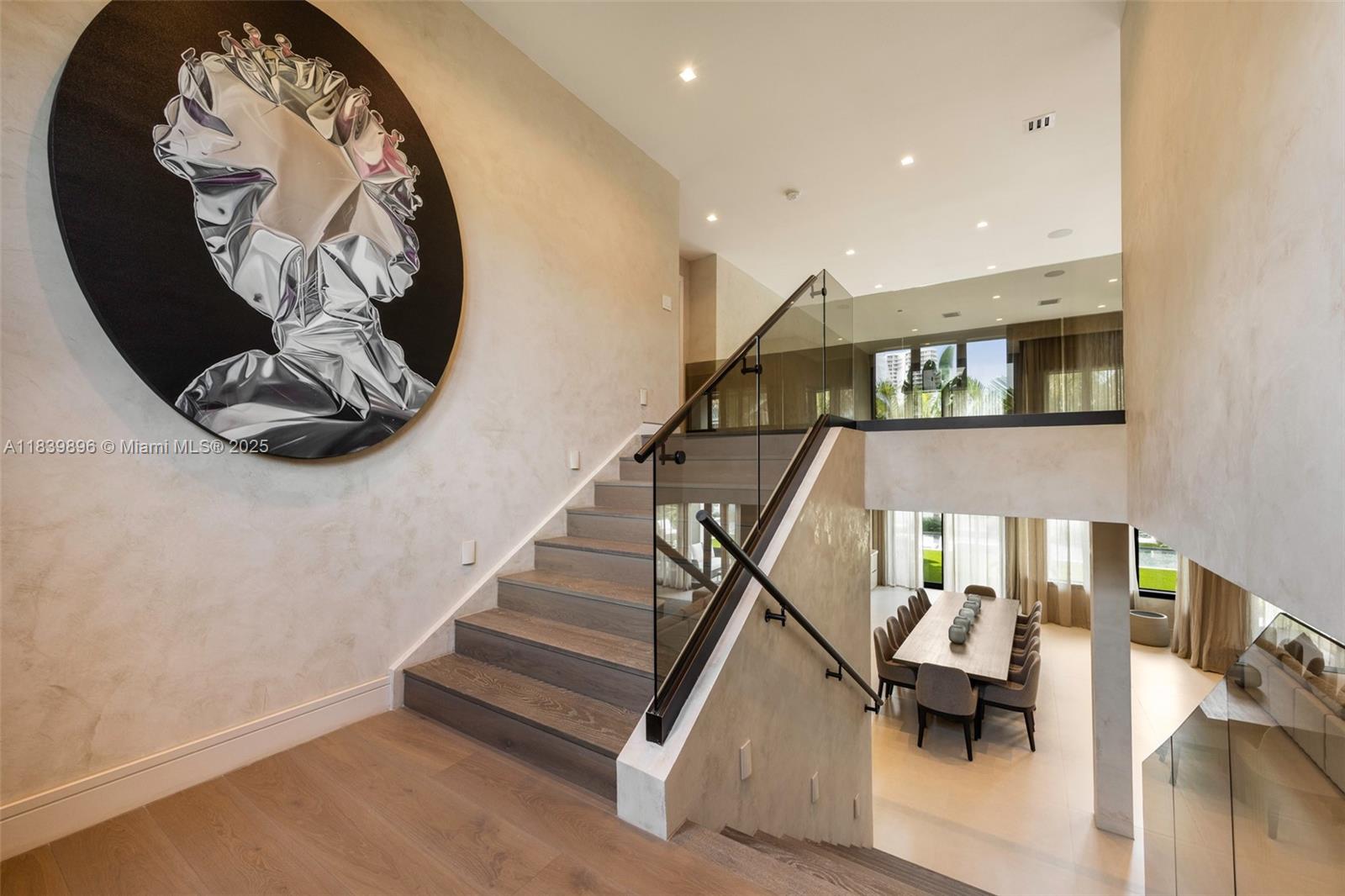 110 Holiday Dr Hallandale Beach, FL 33009 110 Holiday Dr Hallandale Beach, FL 33009