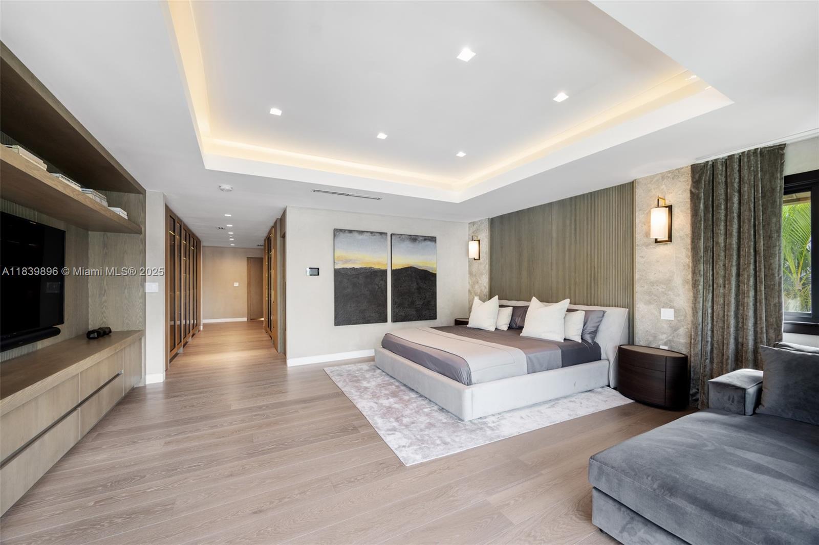 110 Holiday Dr Hallandale Beach, FL 33009 110 Holiday Dr Hallandale Beach, FL 33009