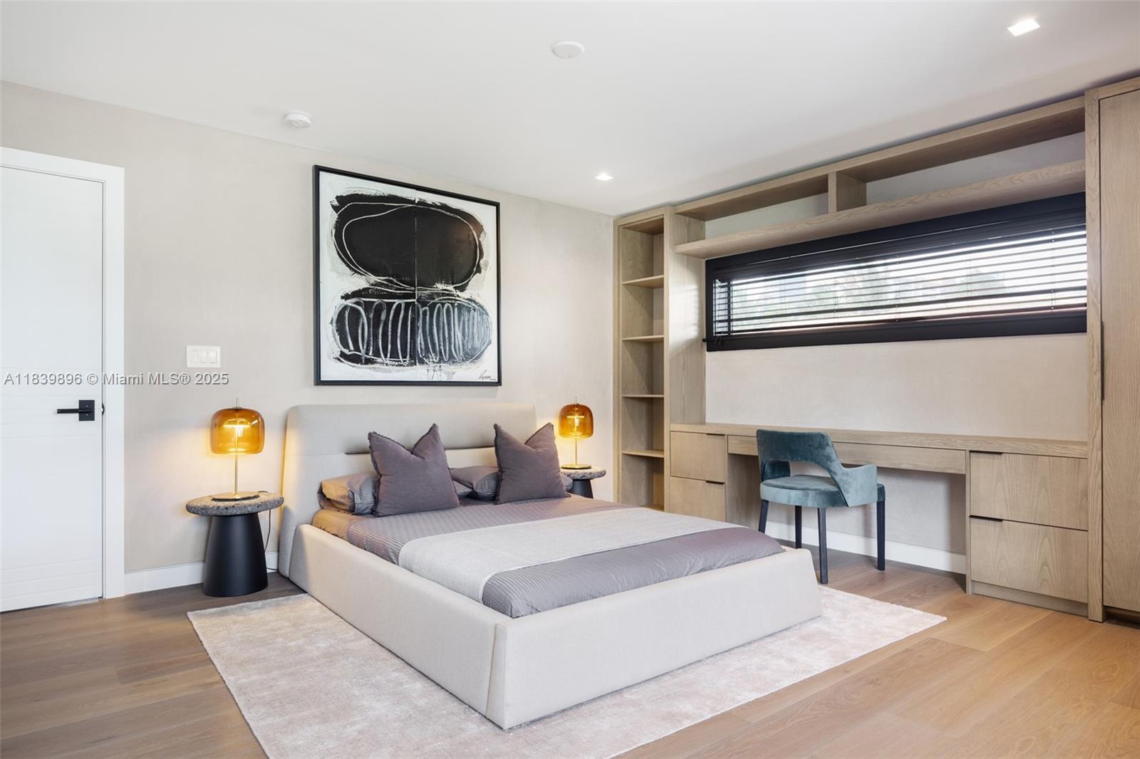 110 Holiday Dr Hallandale Beach, FL 33009 110 Holiday Dr Hallandale Beach, FL 33009