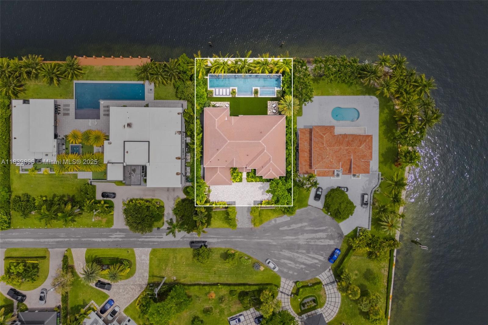 110 Holiday Dr Hallandale Beach, FL 33009 110 Holiday Dr Hallandale Beach, FL 33009