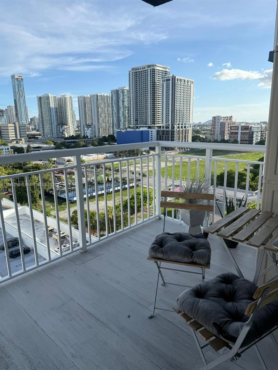 image 1800 Biscayne Plaza Condo28