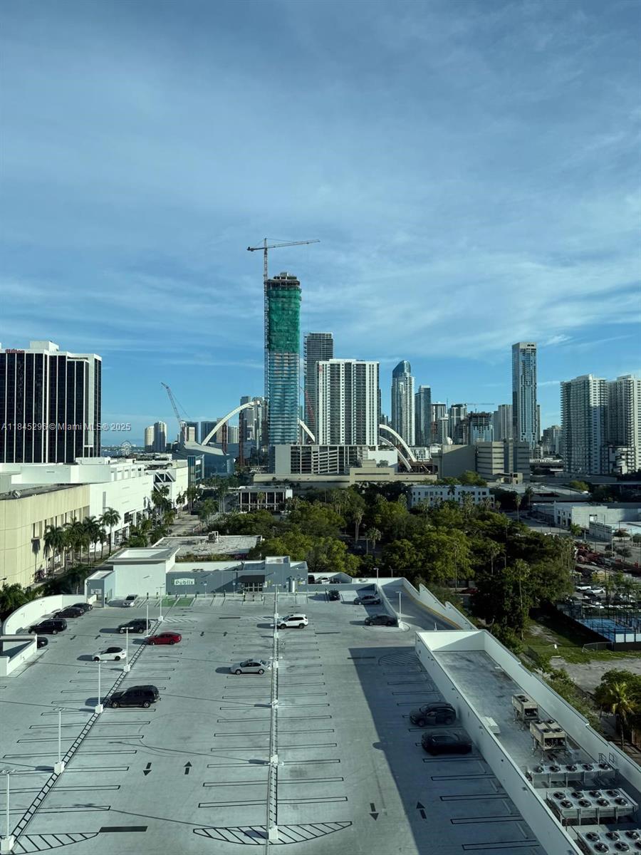 image 1800 Biscayne Plaza Condo35