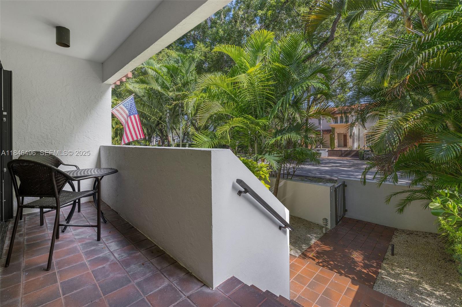 2600 Cardena St #2 Coral Gables, FL 33134