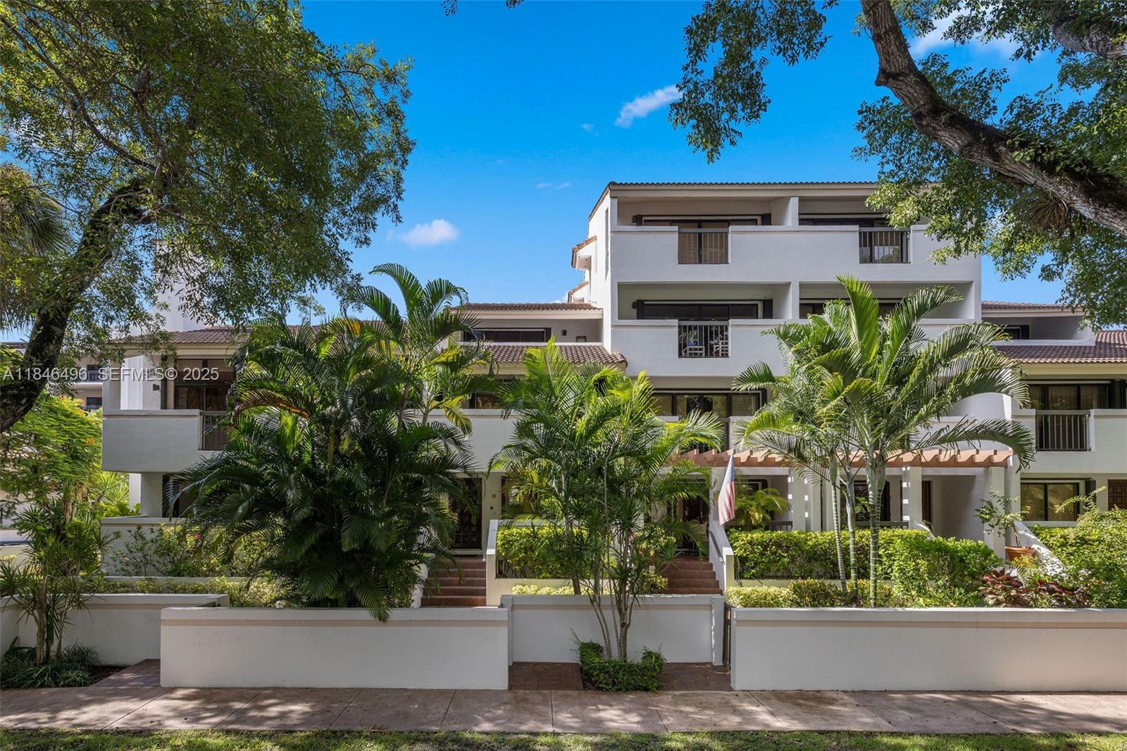 2600 Cardena St #2 Coral Gables, FL 33134