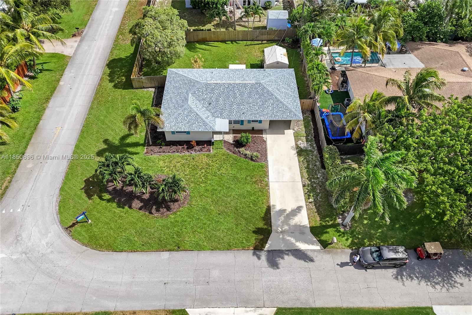 110 E Windsor Rd E Jupiter, FL 33469