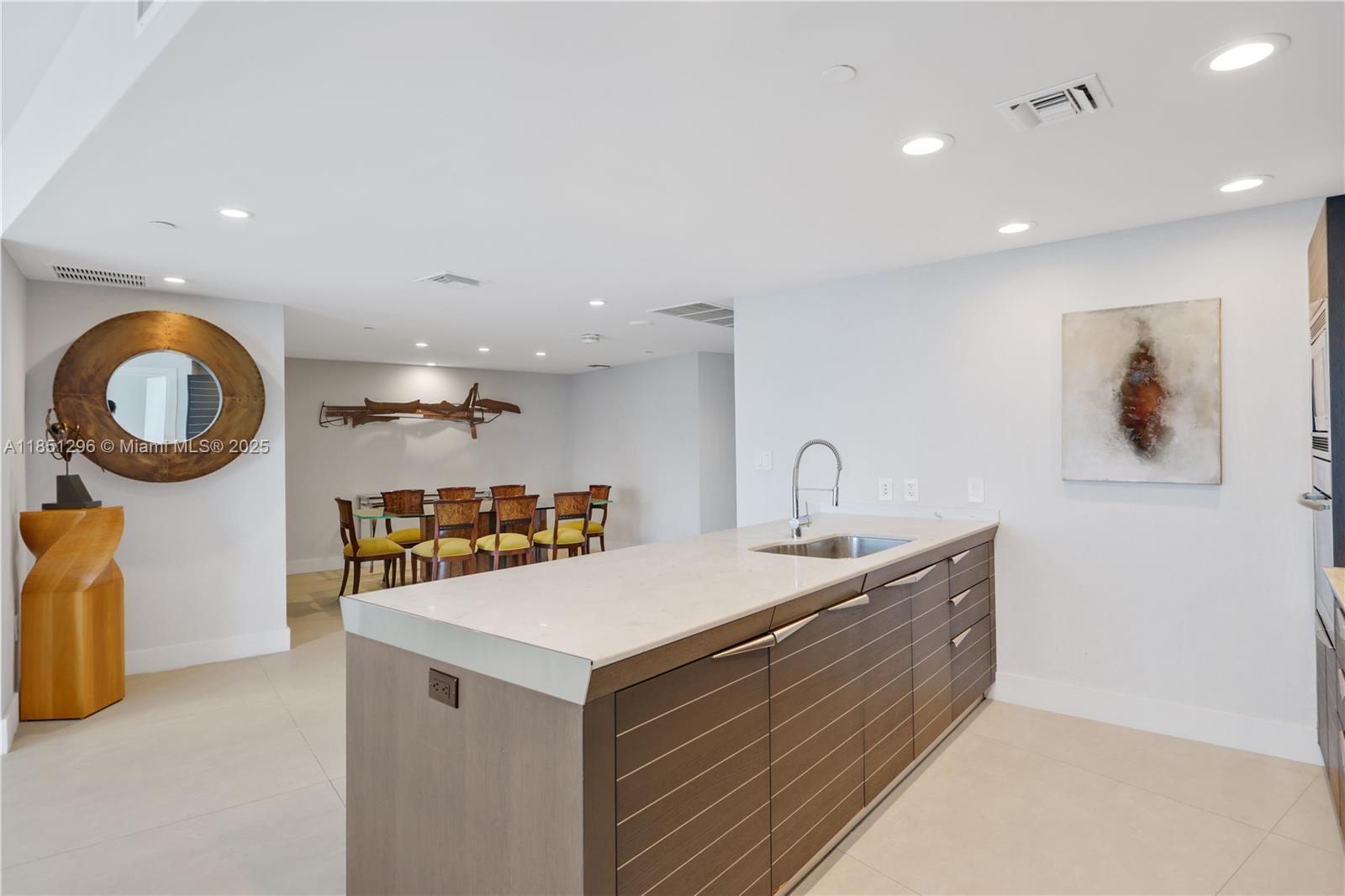 image Epic West Condo9