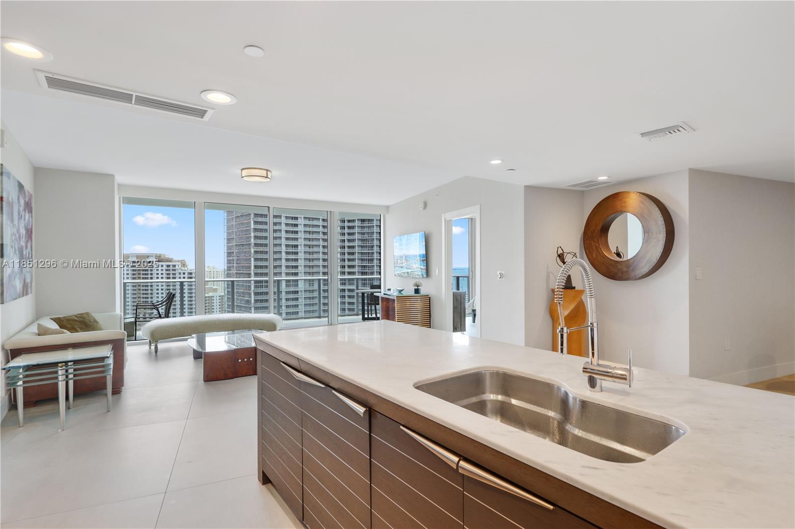 image Epic West Condo11