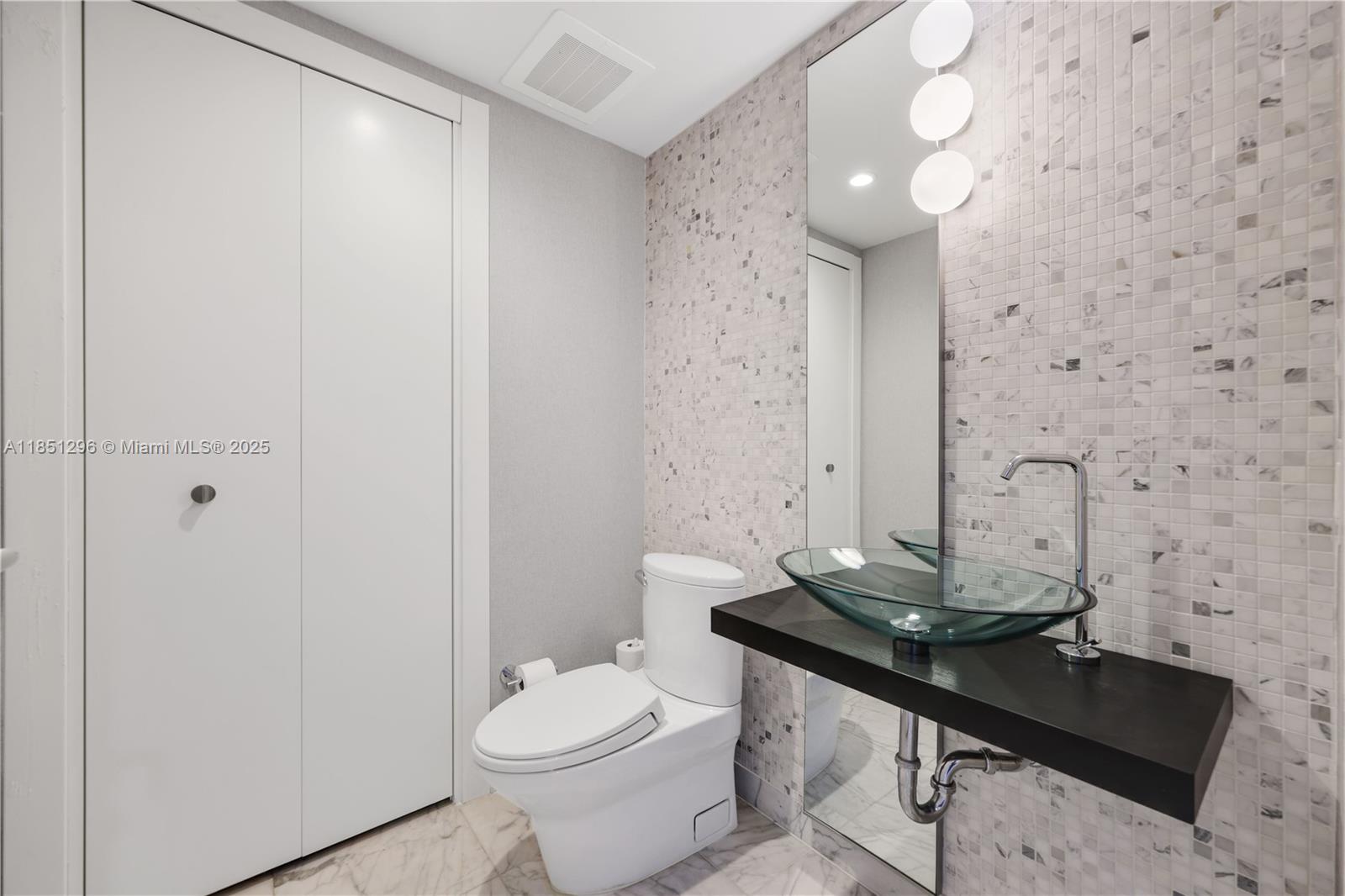image Epic West Condo33