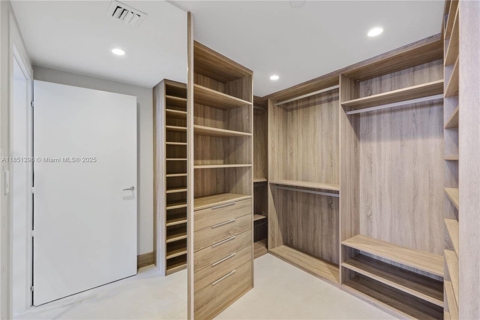image Epic West Condo40