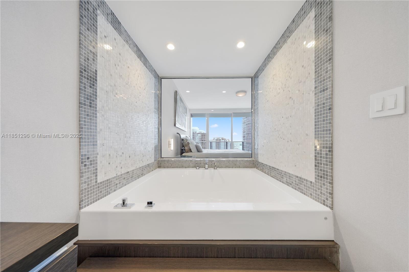 image Epic West Condo42