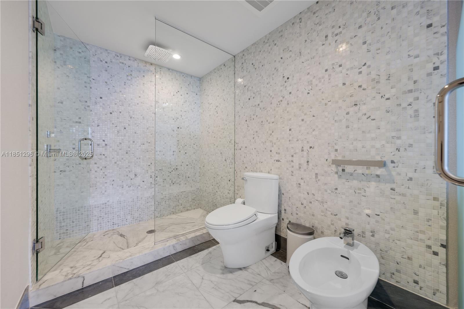 image Epic West Condo45
