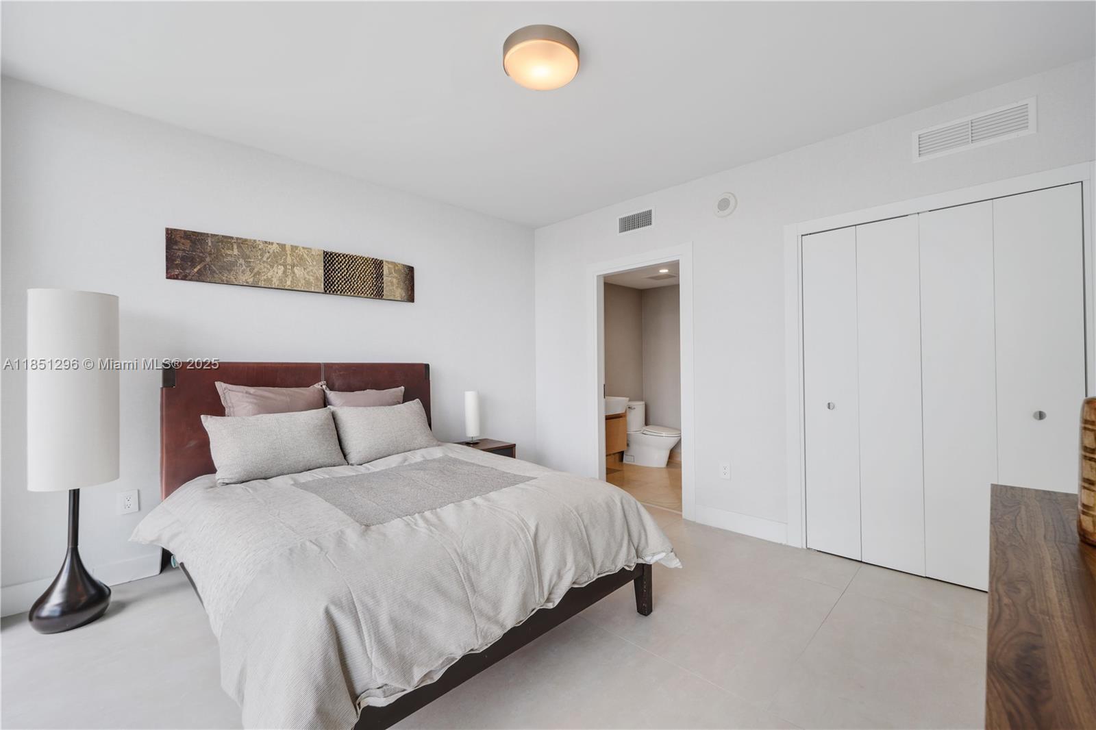 image Epic West Condo49